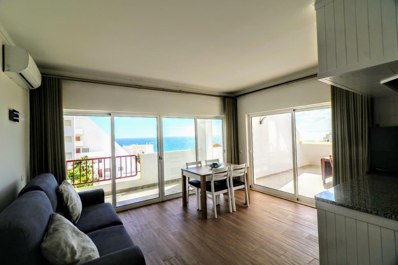 Апартаменты By The Sea - Sea View Torres Портиман Экстерьер фото