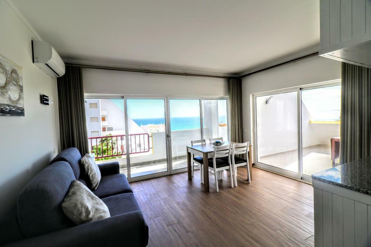 Апартаменты By The Sea - Sea View Torres Портиман Экстерьер фото